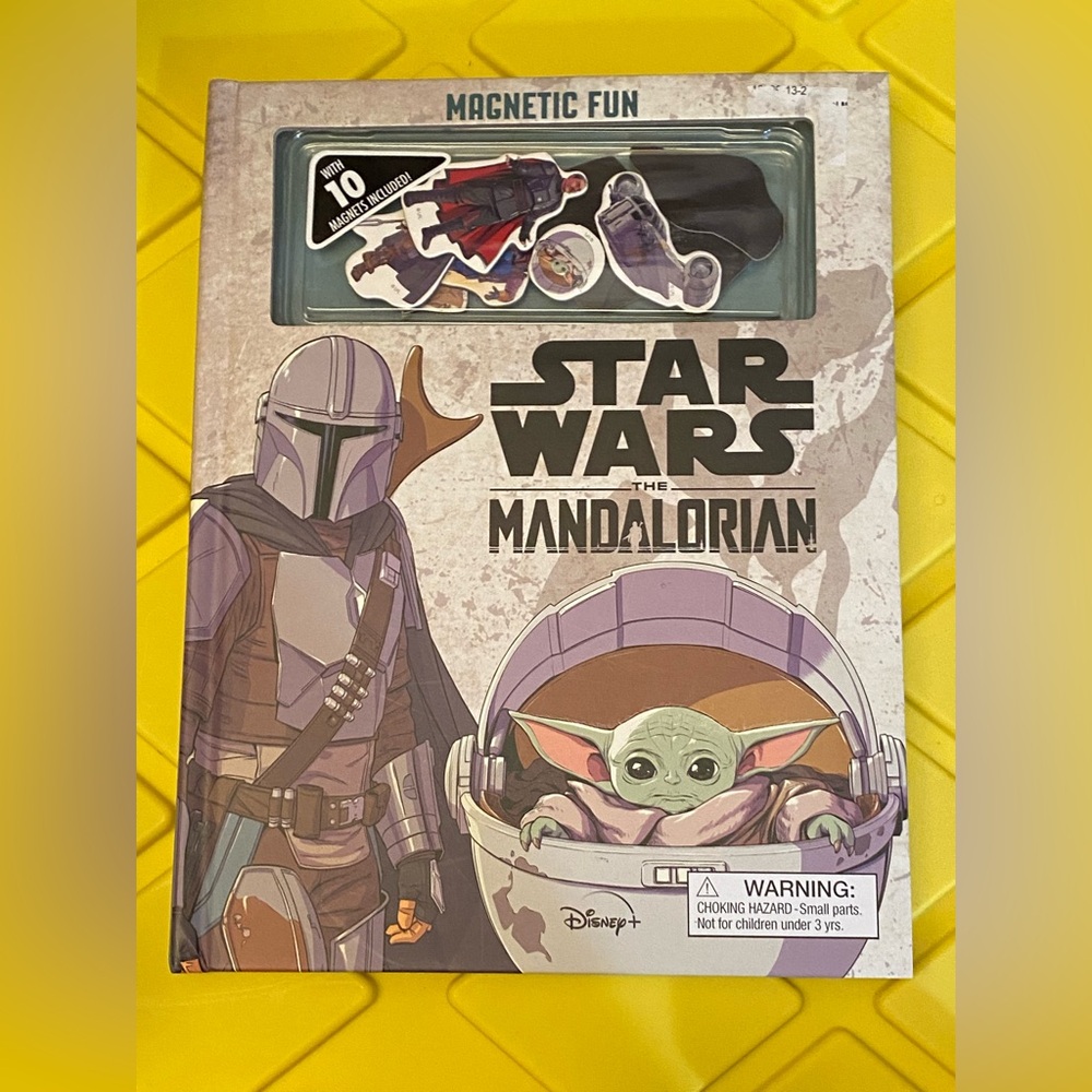 Star Wars: The Mandalorian Magnetic Hardcover by Grace Baranowski: Used